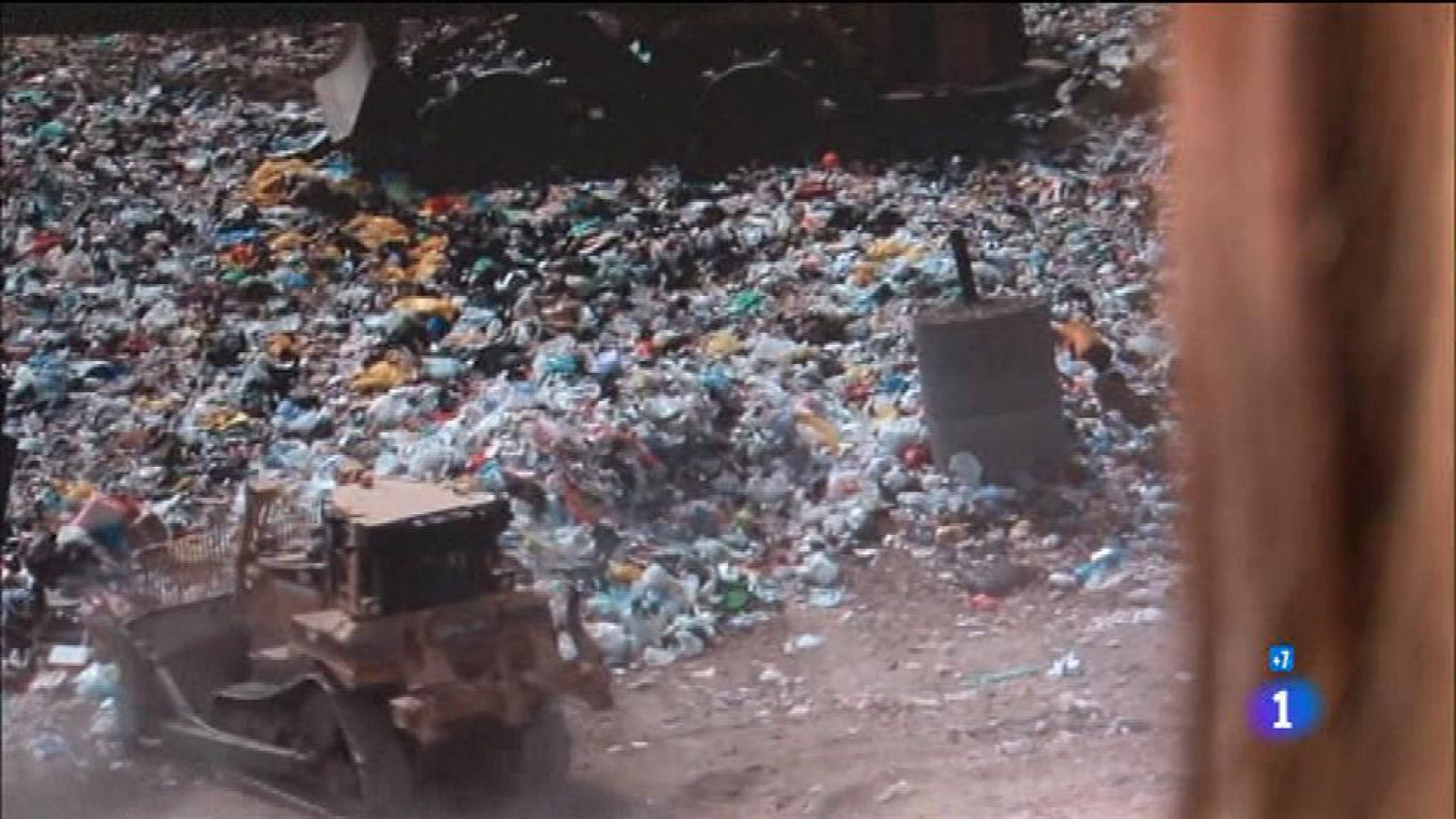 Comando actualidad - Sobra basura - Vertederos ilegales