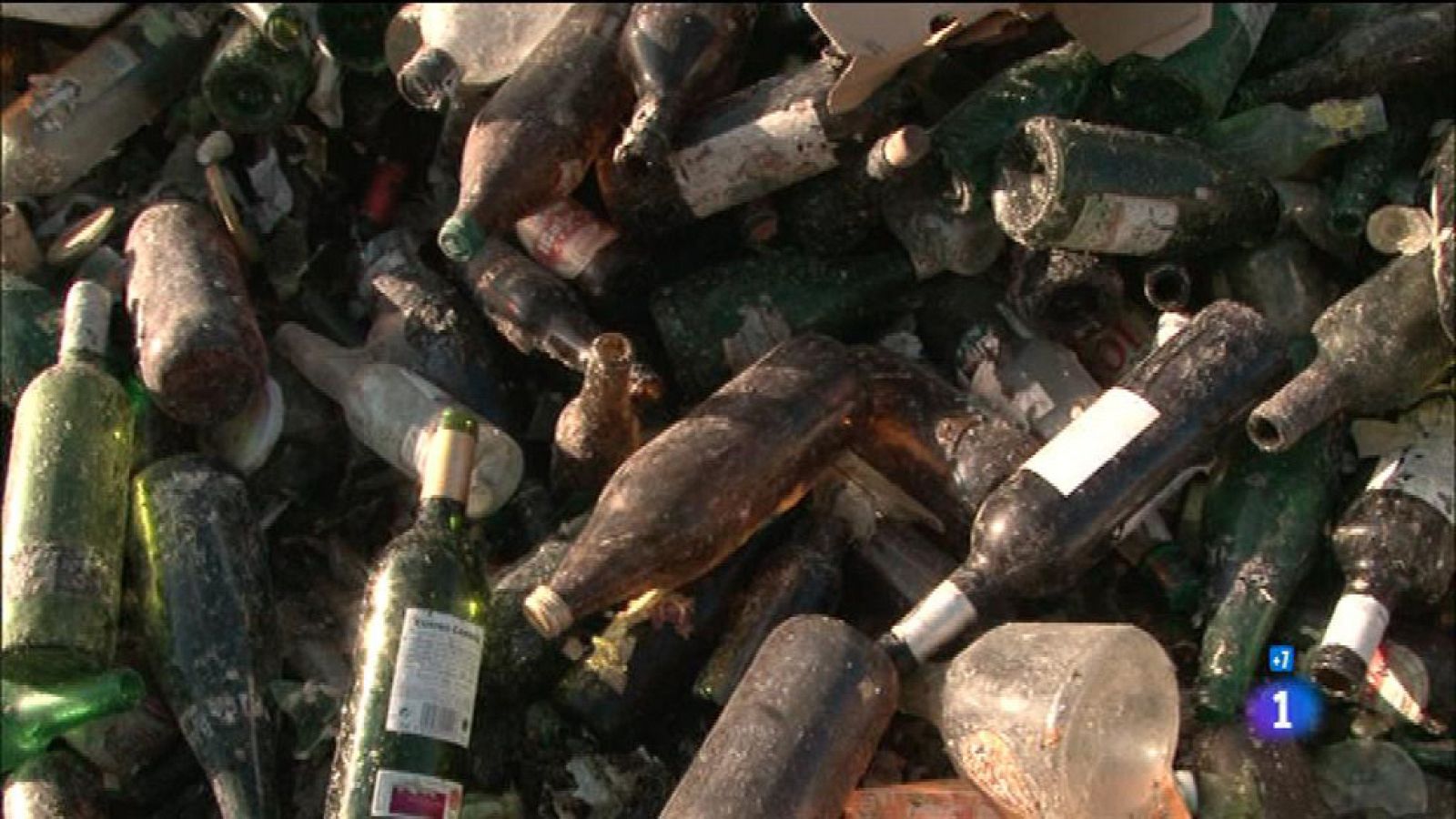 Comando actualidad - Sobra basura - Reciclando vidrio