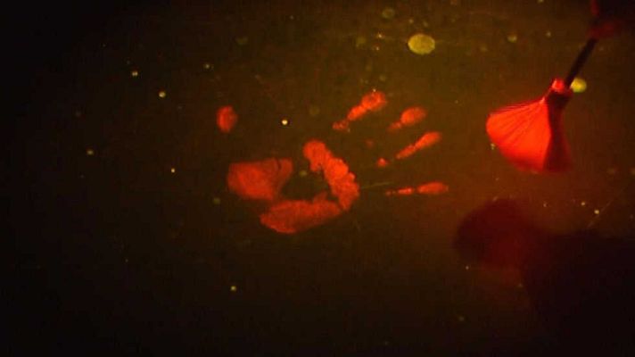 Documenta2 - Técnicas forenses pioneras: Huellas dactilares