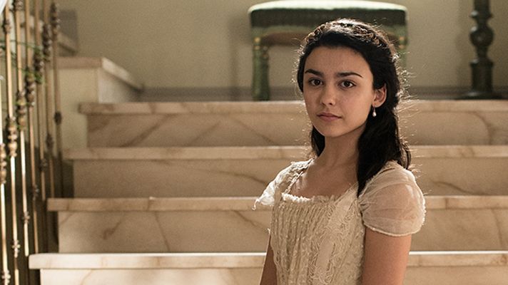 Seis hermanas - Carla Díaz es Elisa Silva