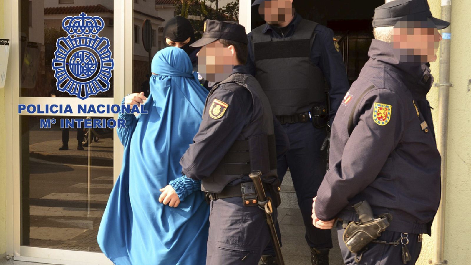 Uno de los ocho presuntos yihadistas detenidos tenía documentos con amenazas a la familia real