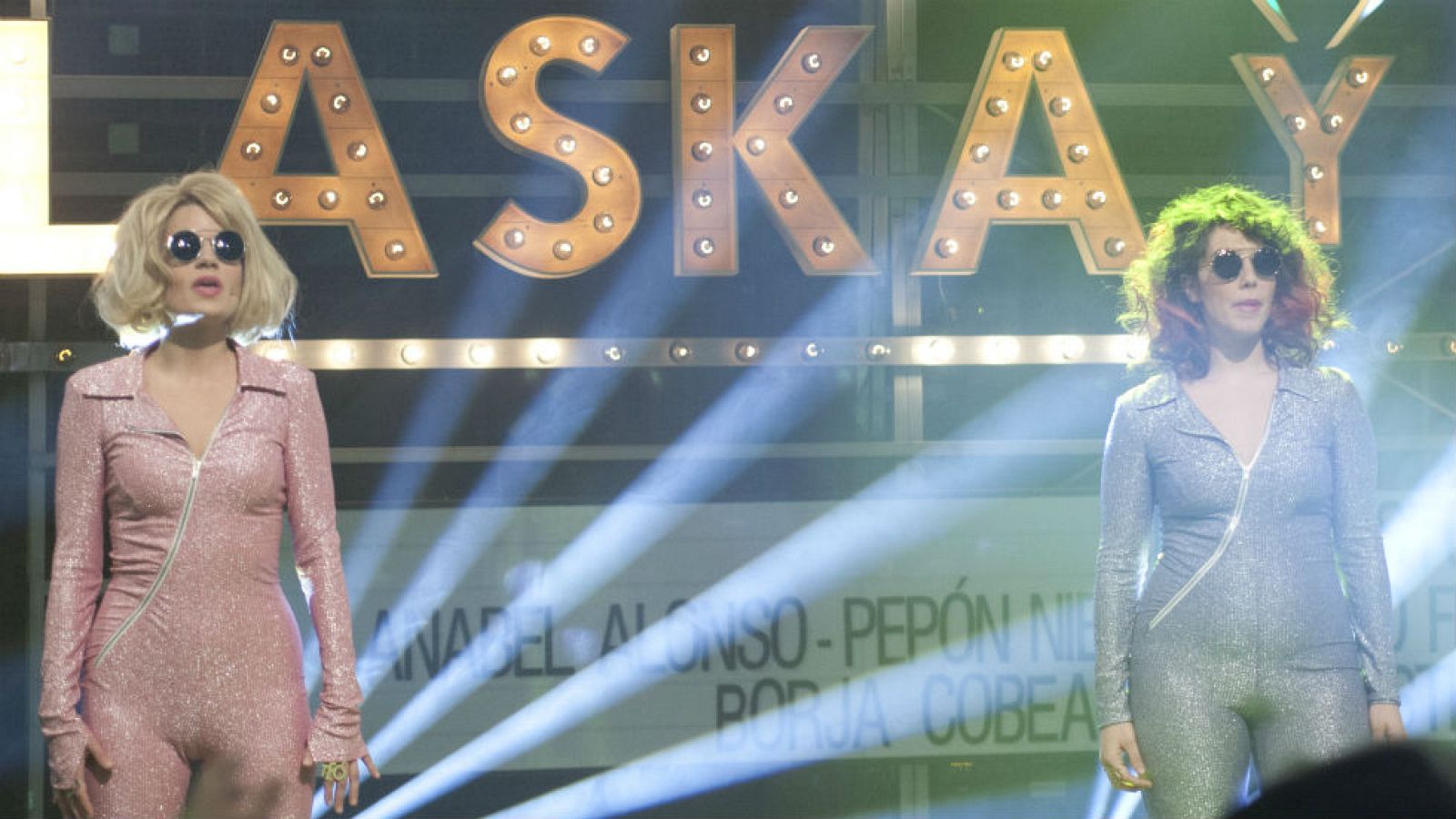 Alaska y Segura: Las Bistecs 'HDA'