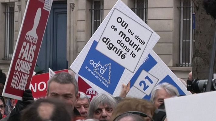 Telediario 1 - Francia vota una ley de sedación terminal para enfermos incurables