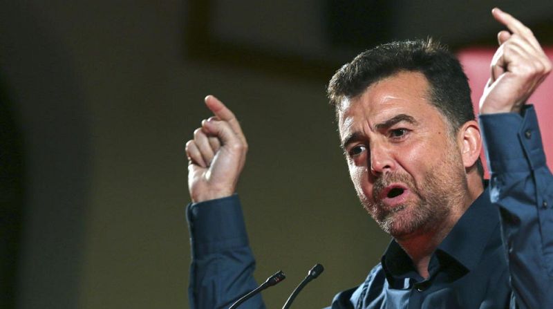 MaMaíllo dice que IU quiere "políticas, no sillones" y ve  un "problema" en que el PSOE no quiera "políticas de izquierdas"