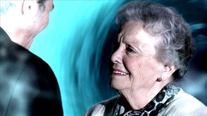 Cuéntame cómo pasó - Herminia se 'reencuentra' con su marido