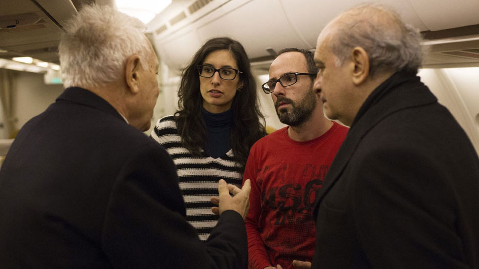 El avión que repatría las víctimas del atentado en Túnez aterriza en El Prat-Barcelona