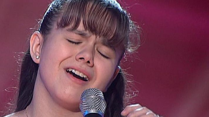 La Alfombra Roja Palace - La gran voz lírica de Lucía