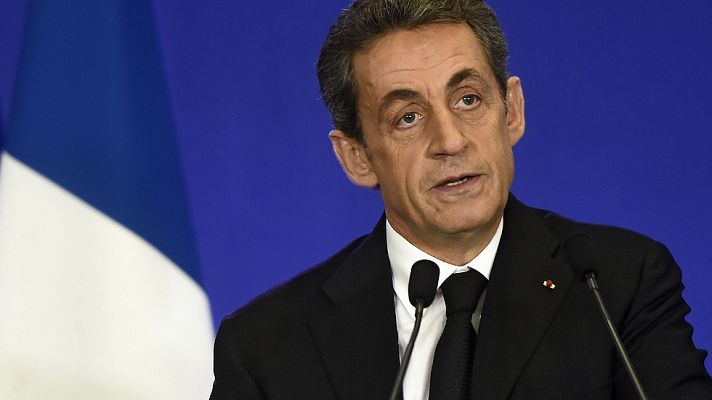 Telediario 1 - El centro derecha de Sarkozy se impone con holgura a Le Pen en las departamentales francesas