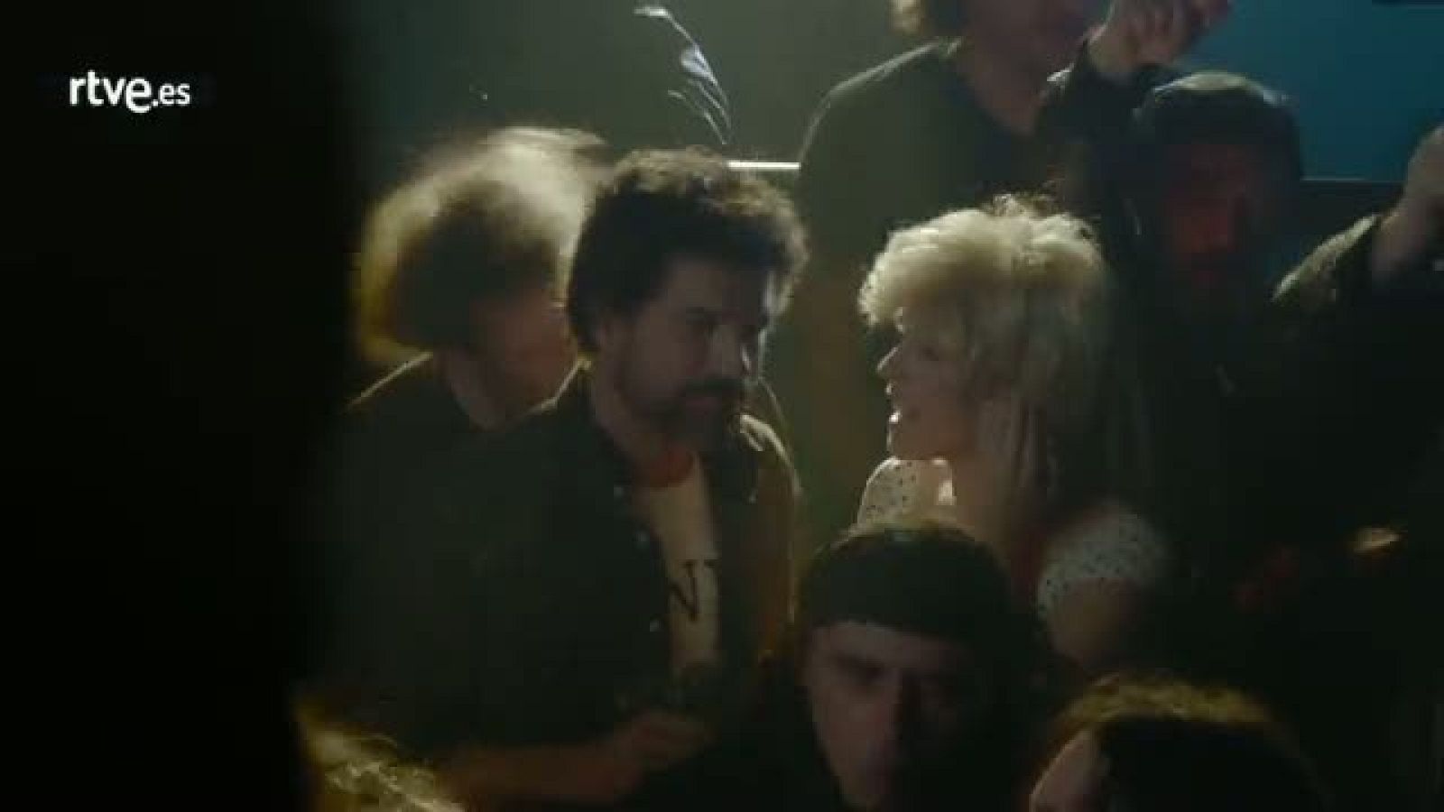 El Ministerio del Tiempo - "El rock, la cerveza y las bravas, el mejor invento" | Ver