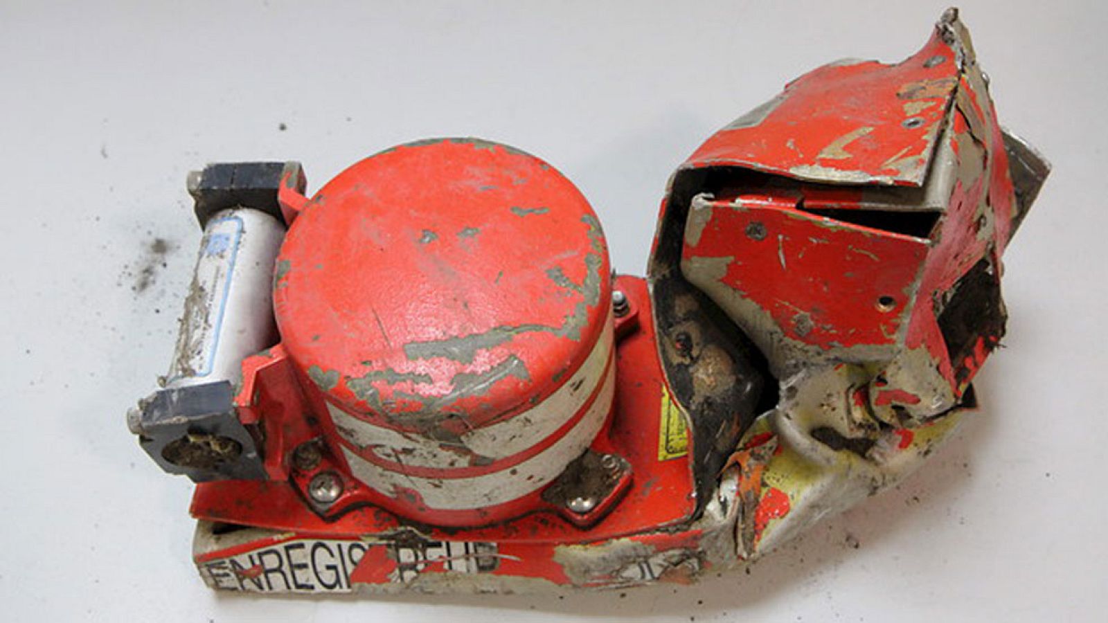 El análisis de la caja negra localizada podría dar datos clave para la investigación