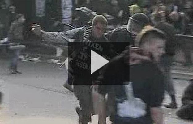  - Punkies contra policías en Alemania