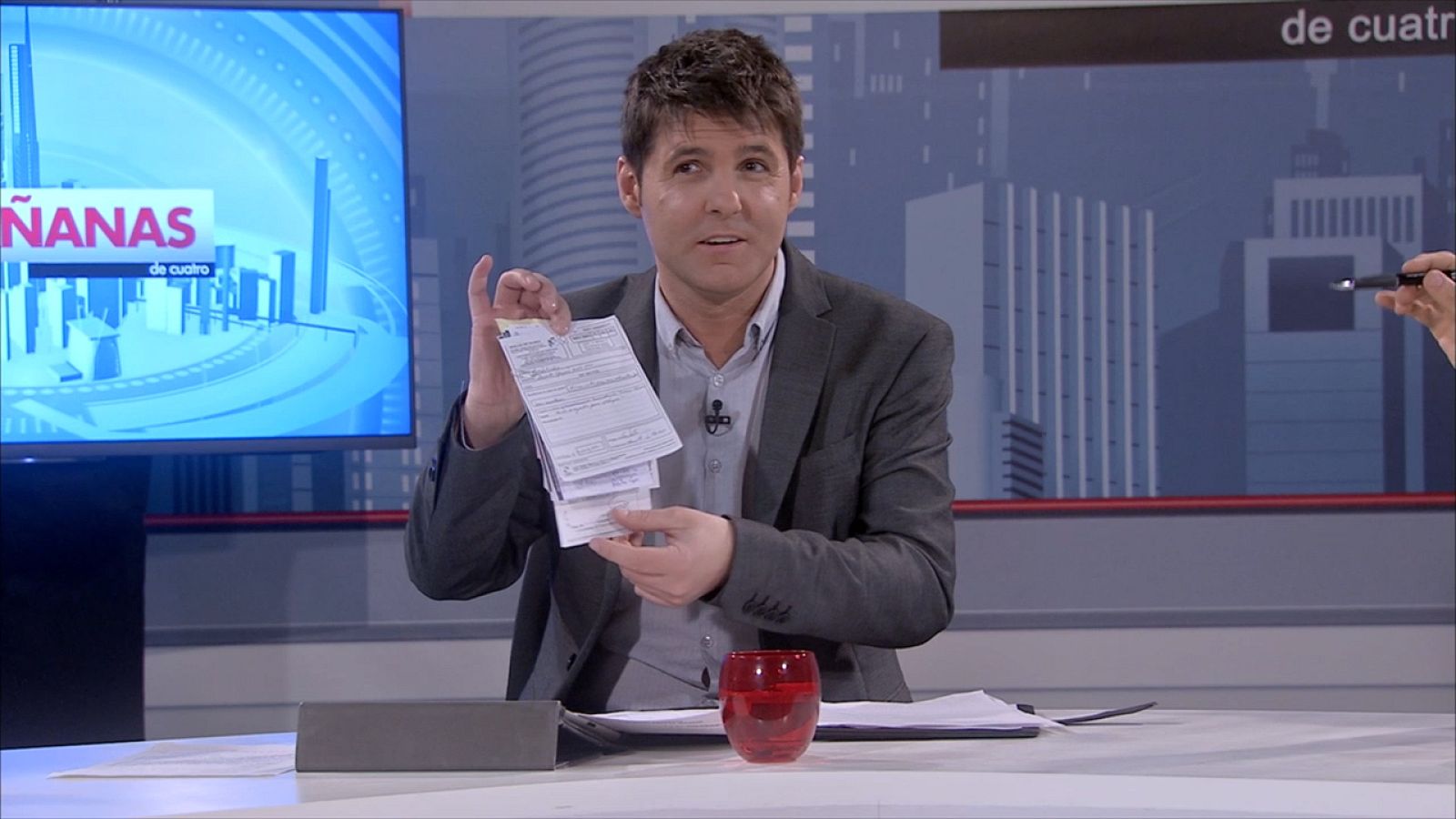 José Mota presenta...  'Las mañanas de cuatro' Jesús Cintora, Paco Marhuenda y Juan Carlos Monedero.