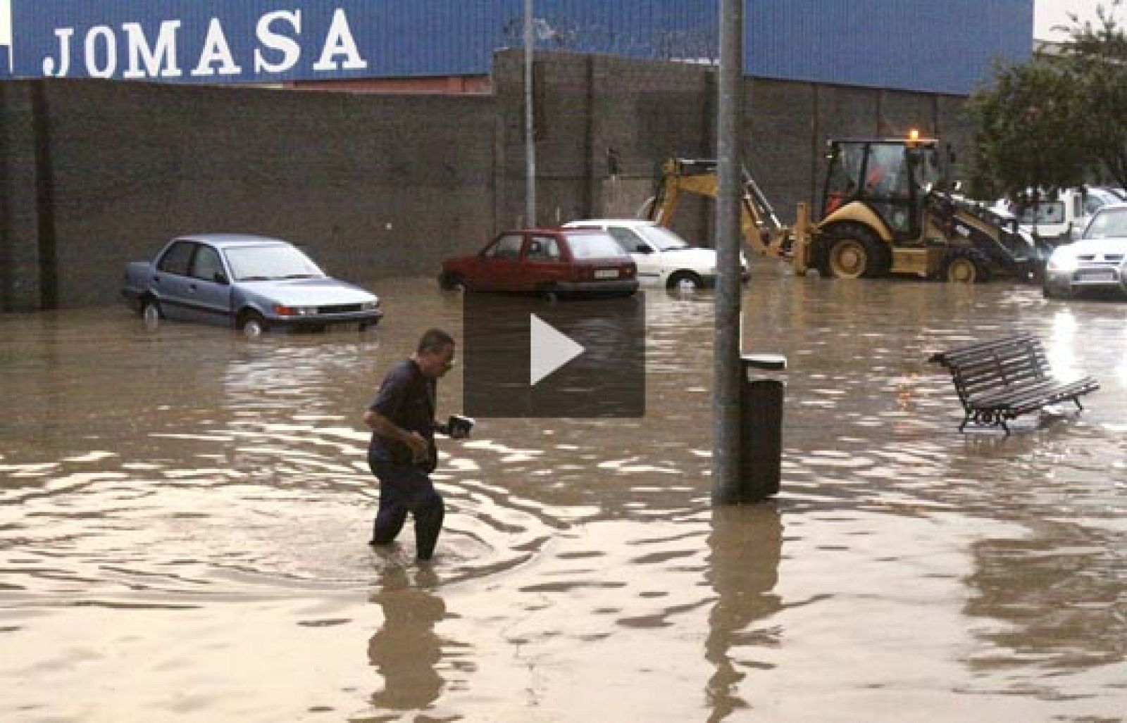 Informe semanal - Vivir sobre aguas turbulentas | Ver