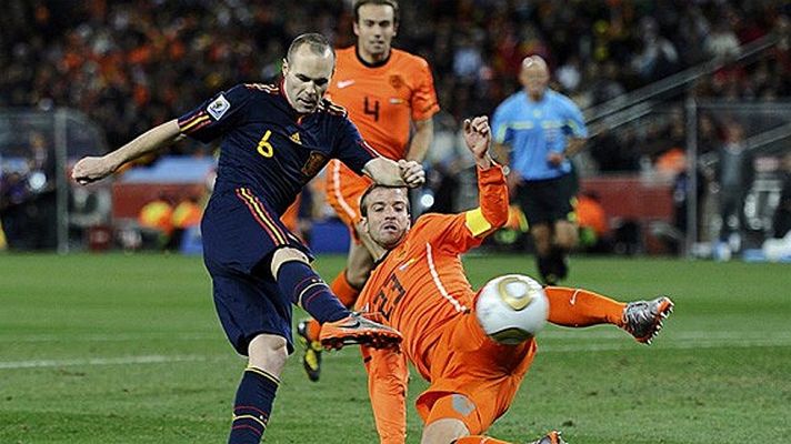 Telediario 1 - Holanda, cara y cruz de la historia reciente de la Roja