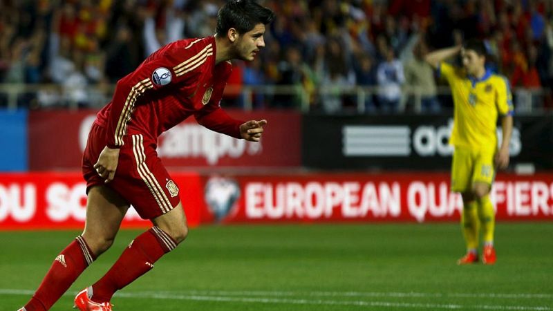 Ante Ucrania, España tuvo muchos problemas para hacer gol. Habrá que ver si contra Holanda pasa lo que mismo. Algo que tiene su lógica, porque ausente Diego Costa ninguno de los delanteros españoles ha lllegado a los 15 goles esta temporada.