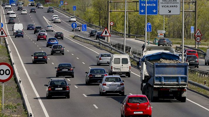 Telediario 1 - La DGT pide extremar la precaución en las carreteras