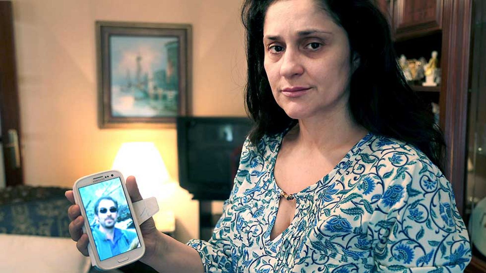 La mujer de uno de los espeleólgos: "Uno de ellos estaría herido"