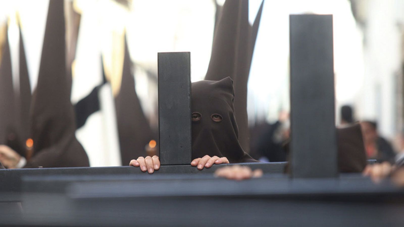 La labor callada y menos conocida de las hermandades en Semana Santa