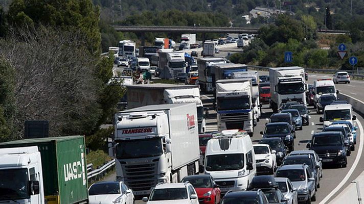 Telediario 1 - 27 muertos al volante esta Semana Santa, la mayoría en carreteras secundarias