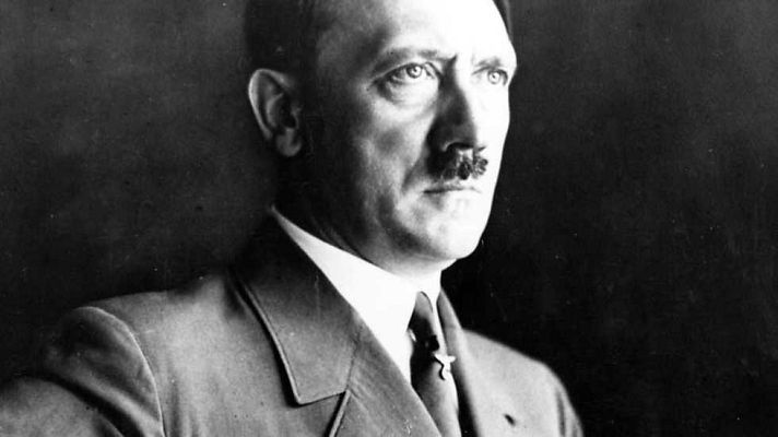 Documenta2 - 42 Planes para matar a Hitler