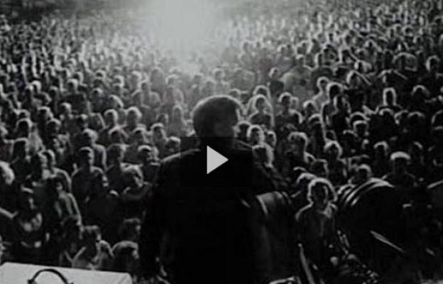 La 2 Noticias - Explorafoto repasa la vida de Elvis