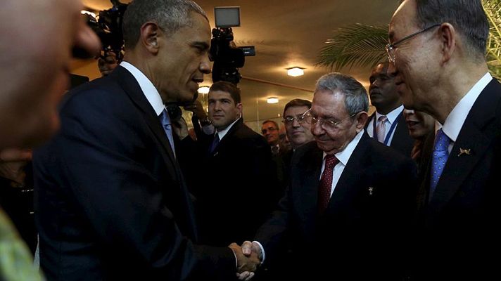 Informativo 24h - Cumbre de Panamá empieza con saludo Obama-Castro