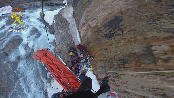  - La Guardia Civil muestra imágenes del rescate de Marruecos