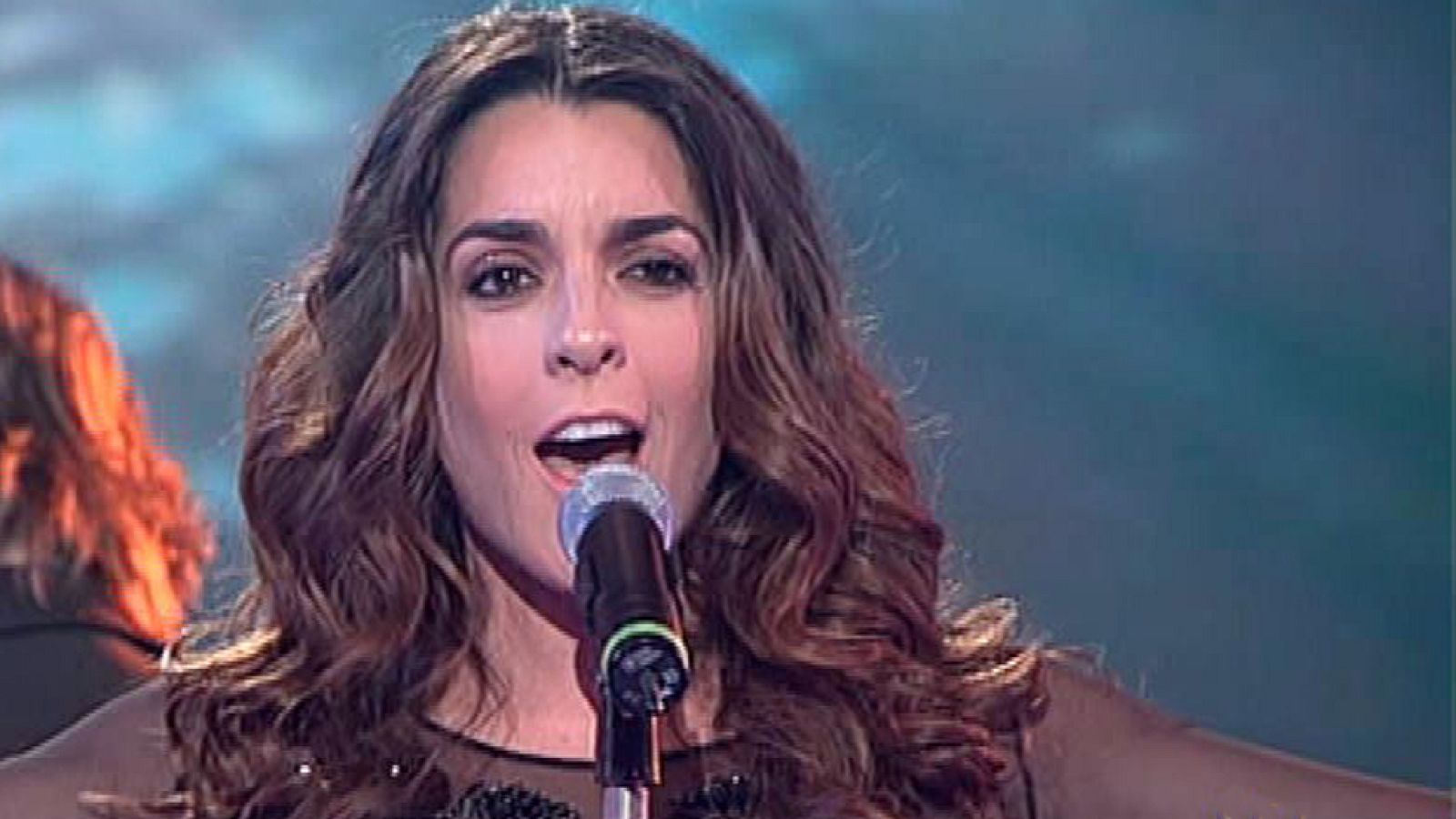 Ruth Lorenzo nos canta 'Gigantes' | Ver