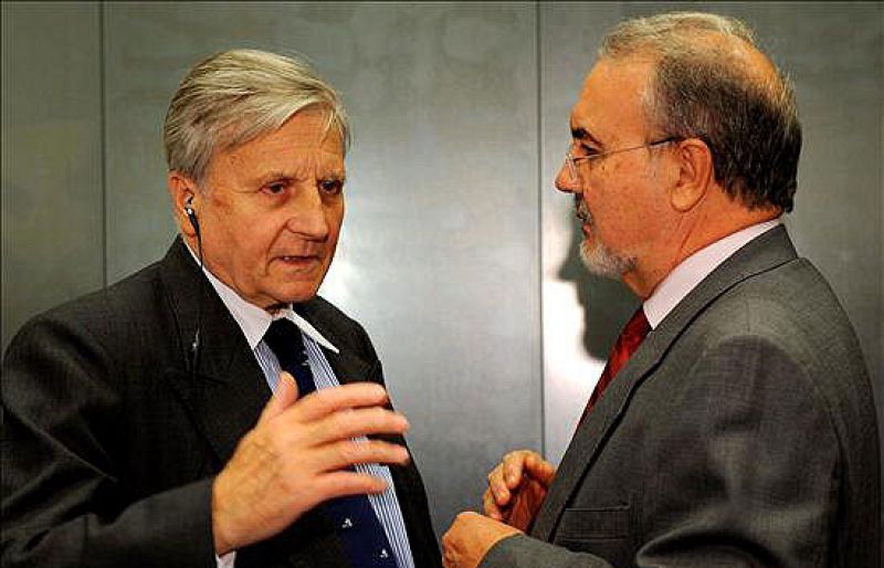 Telediario 1 en cuatro minutos - 07/10/08 | Ver