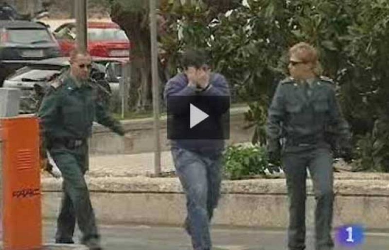 Juicio contra un profesor acusado de abusar de sus alumnos | Ver