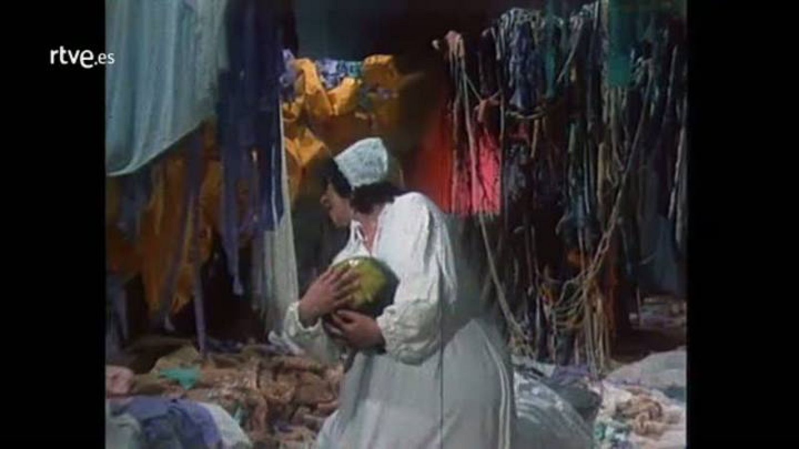 Arxiu TVE Catalunya - Embolica que fa fort - Somni d'una nit d'estiu