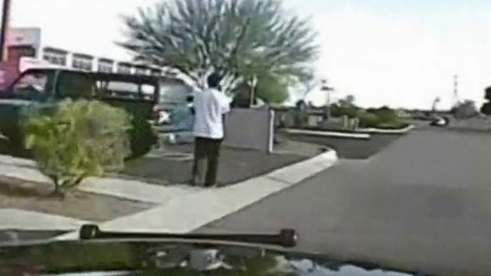 Telediario 1 - Nuevo caso de violencia policial en Estados Unidos