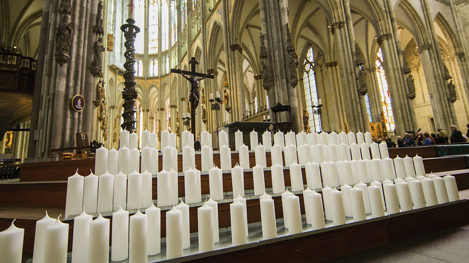 Un funeral de Estado recuerda en Alemania a las víctimas de Germanwings - Telediario 1 | Ver