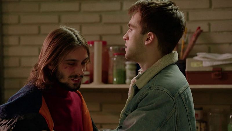 Cuntame cmo pas - T16 - Episodio 15: El enemigo en casa - Ver ahora