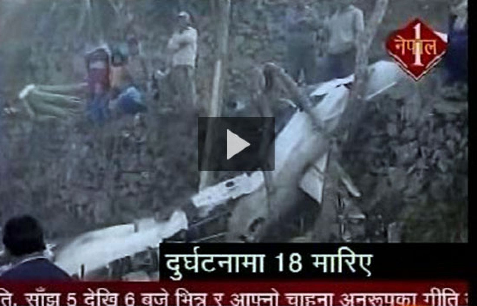 Mueren al menos 18 personas en un accidente de avión en Nepal | Ver