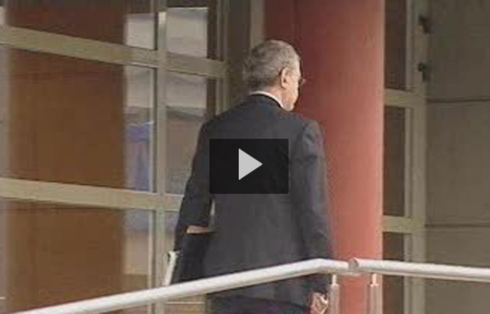 Hoy se aprueba el informe preliminar sobre el accidente de Barajas | Ver