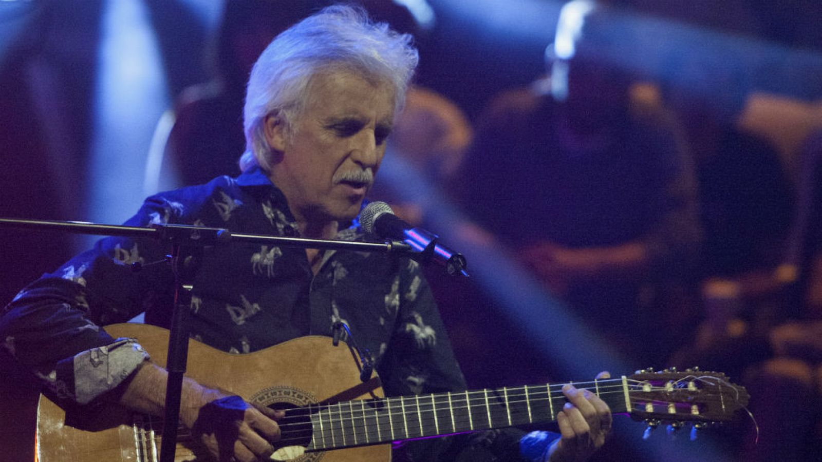 Alaska y Segura: Kiko Veneno canta 'Me siento tan feliz'