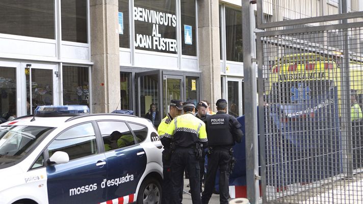 Telediario 1 - El menor que mató a un profesor podría haber elaborado una lista negra previa