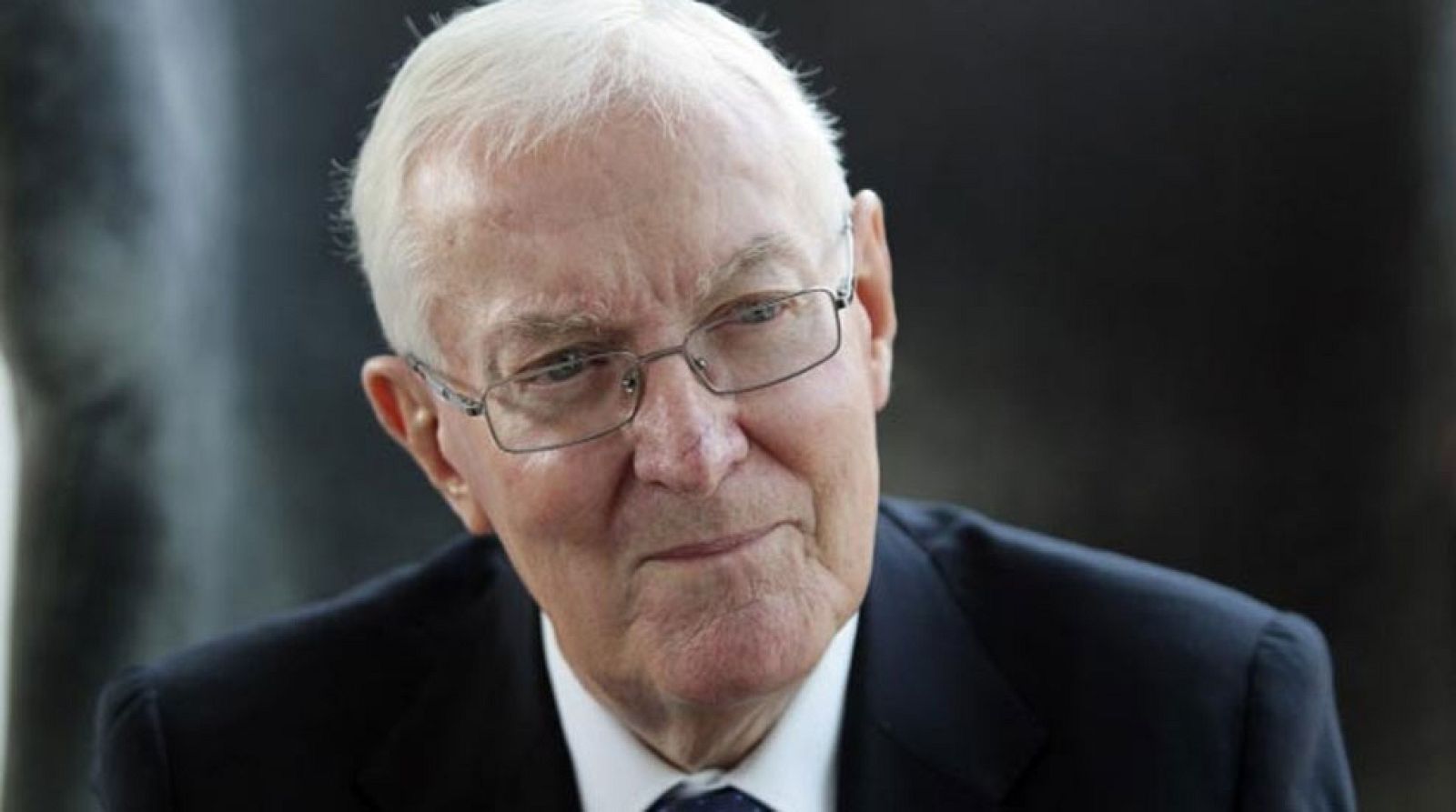 Víctor García de la Concha, director general del Instituto Cervantes: "Sería partidario de dejar a Cervantes descansar tranquilo, él ya tuvo una vida demasiado azarosa"