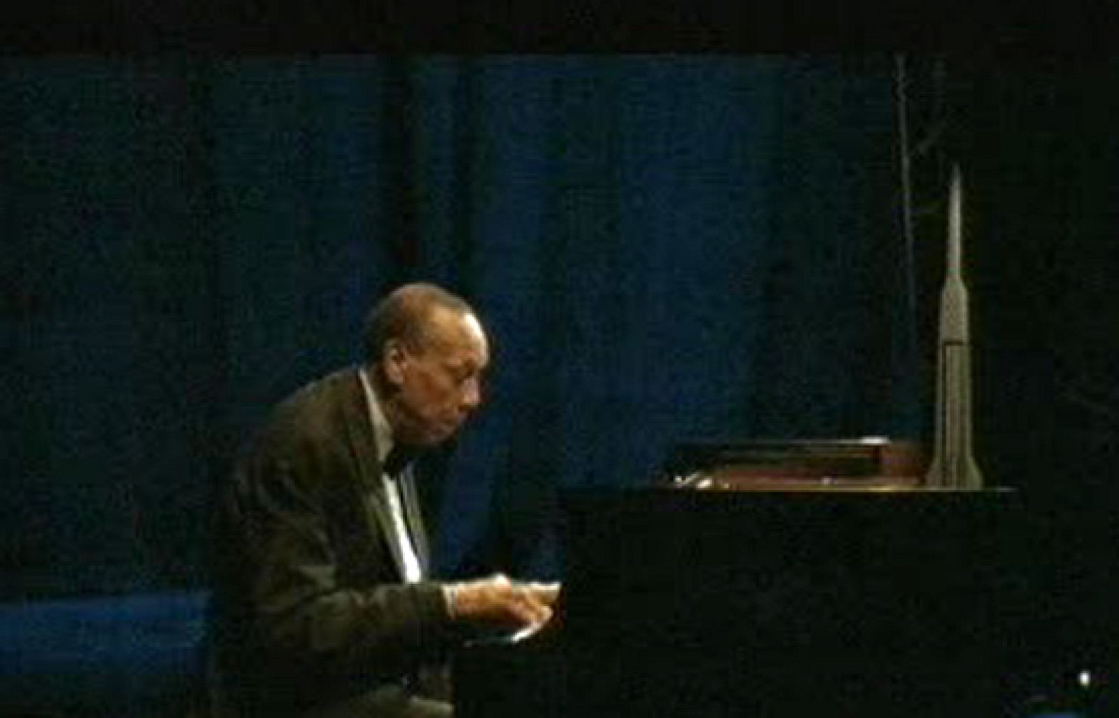 El pianista Bebo Valdés cumple hoy 90 años | Ver