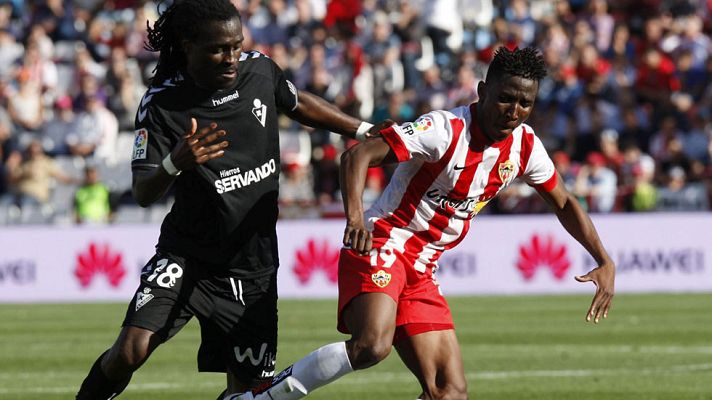 Fútbol - Almería 2 - Eibar 0