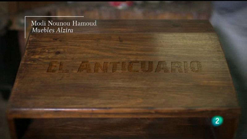 Página Dos - El clásico: "El anticuario" (Alba) de Walter Scott