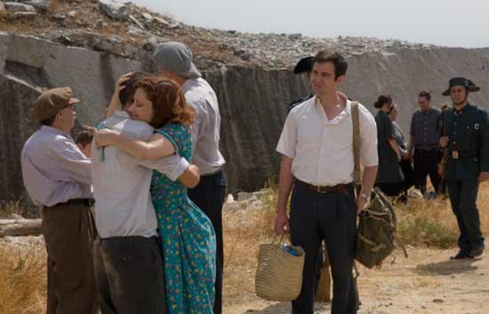 Amar - Visita a Juanito en el Valle - Amar en tiempos revueltos | Ver