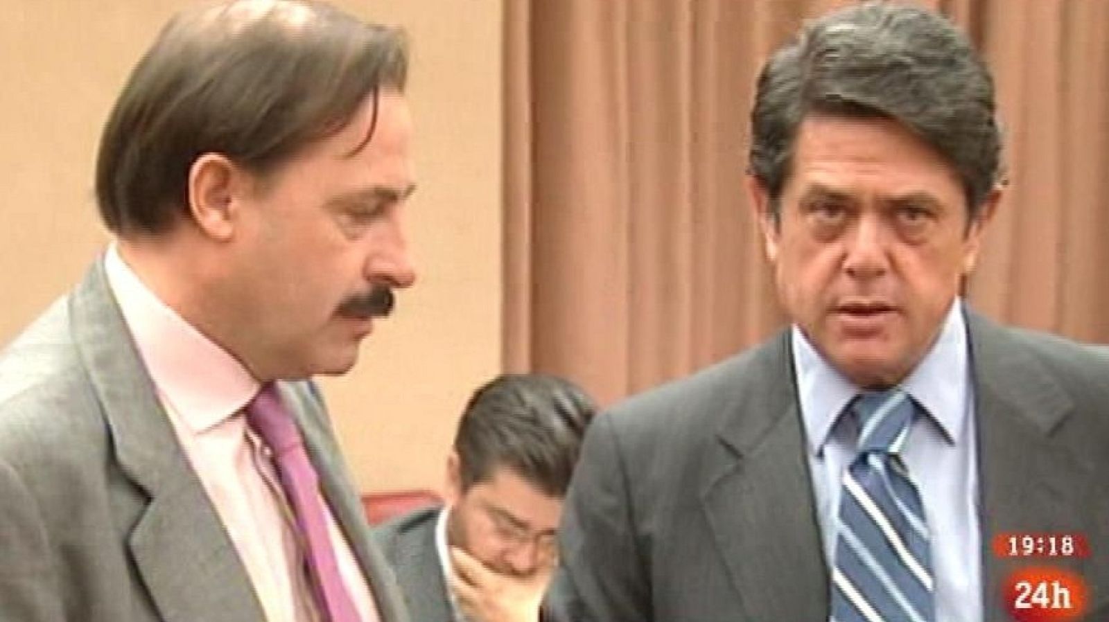 Parlamento - Conoce el parlamento - Régimen de incompatibilidades - 25/04/2015