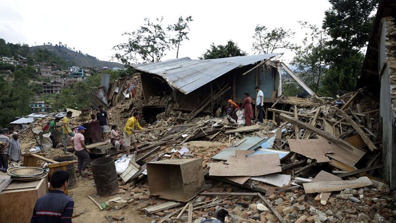 La cifra de muertos por el terremoto en Nepal sobrepasa los 3.700