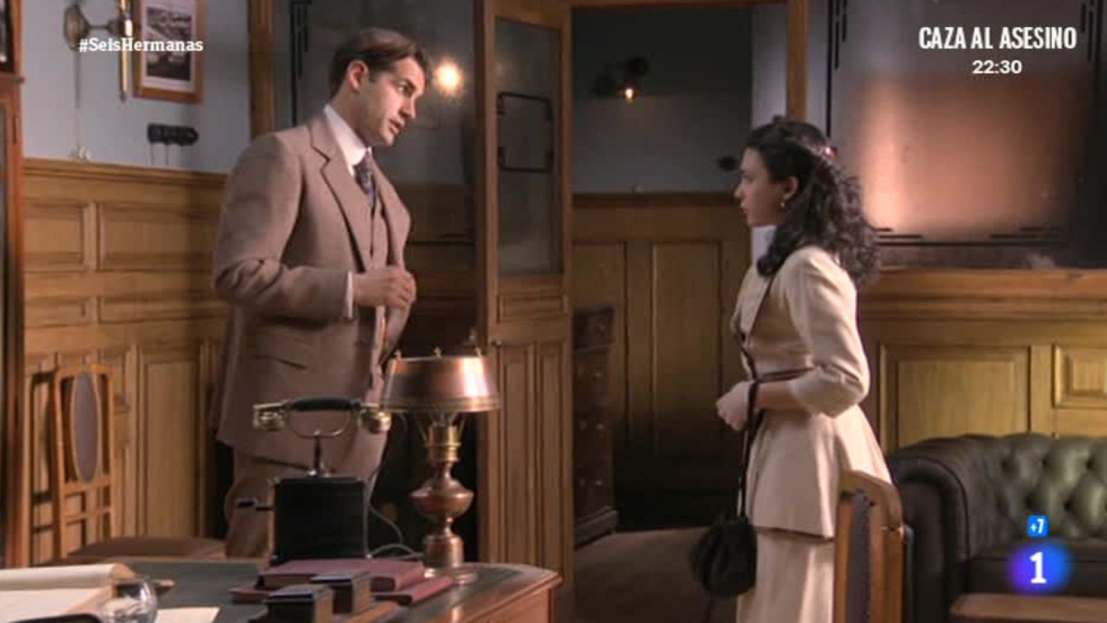 'Seis Hermanas' - Elisa invita a Salvador a una fiesta