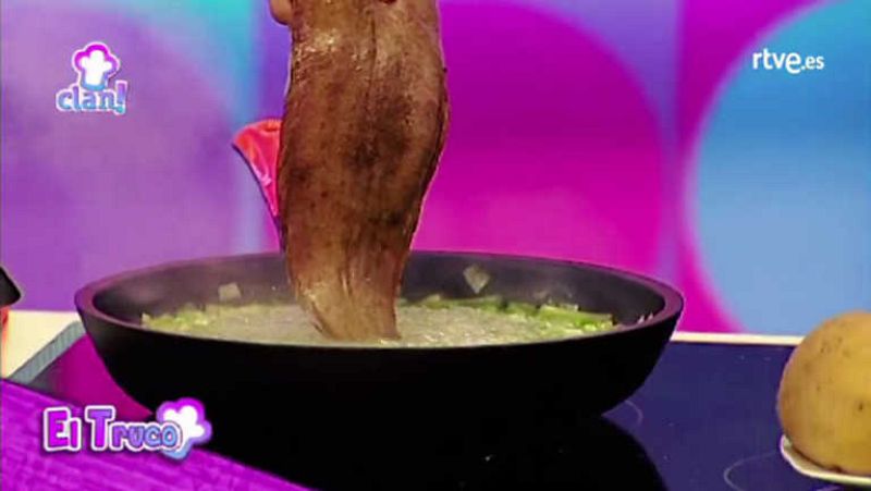 Truco - Quitar la piel a un pescado - Cocina con Clan | Ver