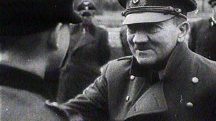 Telediario 1 - Setenta aniversario del suicidio de Adolf Hitler