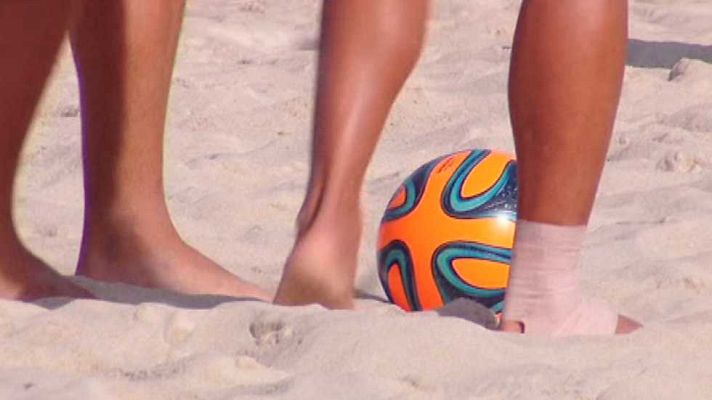 Fútbol  Playa - Barcelona Beach Soccer Cup-1/4 Final: Flamengo-Valencia CF