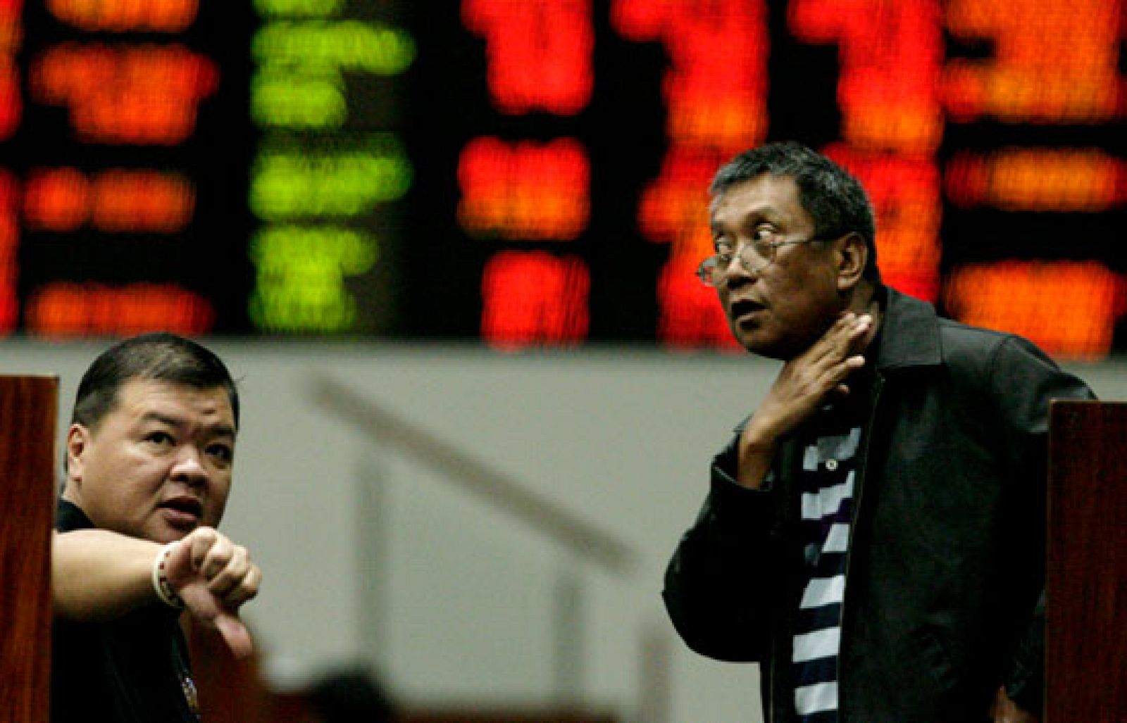 Telediario matinal en cuatro minutos - 10/10/08 | Ver